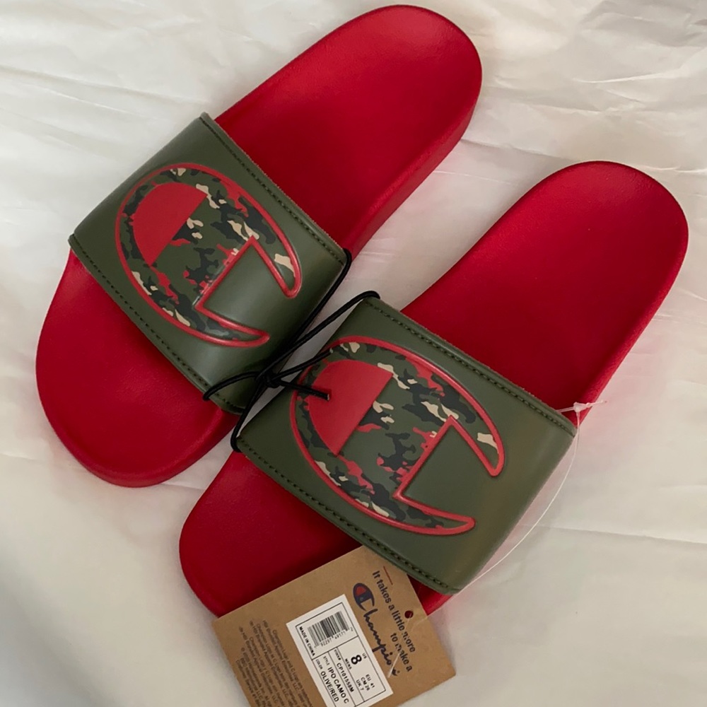 Champion Slides • Olive/ Red